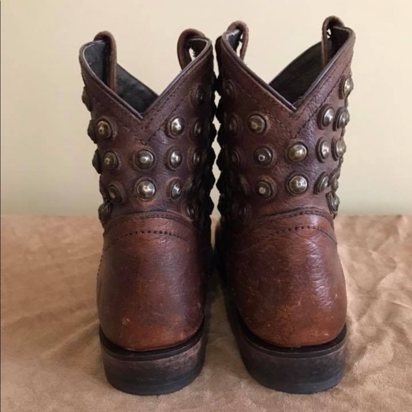 Frye Wyatt Disc Short Boots - Picture 7 of 7